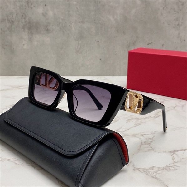 sunglasses warren's square sunglasses and the same diamond rimmed small frame va4074 b843, White;black
sunglasses warren's square sunglasses and the same diamond rimmed small frame va4074 b843, White;black