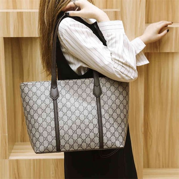 70% off trendy bags 2022 new designer handbags version net red fashion, simple fashionable, high-capacity one portable autumn and care
70% off trendy bags 2022 new designer handbags version net red fashion, simple fashionable, high-capacity one portable autumn and care