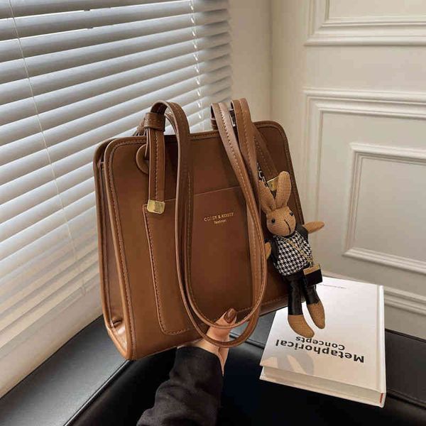 designer handbags spring winter small bag 2022 new women's versatile single shoulder bag fashion tote
designer handbags spring winter small bag 2022 new women's versatile single shoulder bag fashion tote