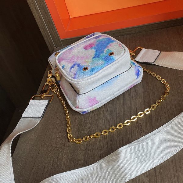 toles bags watercolor mobile phone chain messenger shoulder purse genuine leather patchwork color zipper printed letters detachable
toles bags watercolor mobile phone chain messenger shoulder purse genuine leather patchwork color zipper printed letters detachable