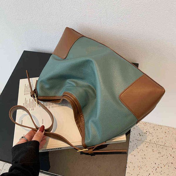 factory online export designer bags leather messenger women's new one shoulder underarm texture portable tote trend
factory online export designer bags leather messenger women's new one shoulder underarm texture portable tote trend