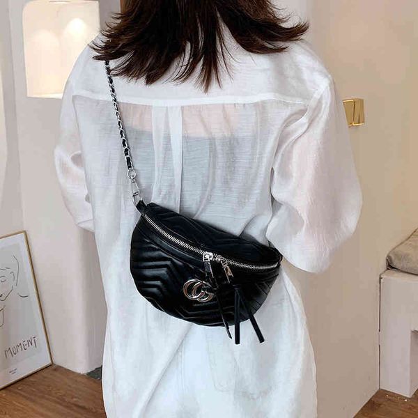 2022 new designer handbags early sweet cool one shoulder lady's messenger chain half round solid color soft surface metal decoration
2022 new designer handbags early sweet cool one shoulder lady's messenger chain half round solid color soft surface metal decoration