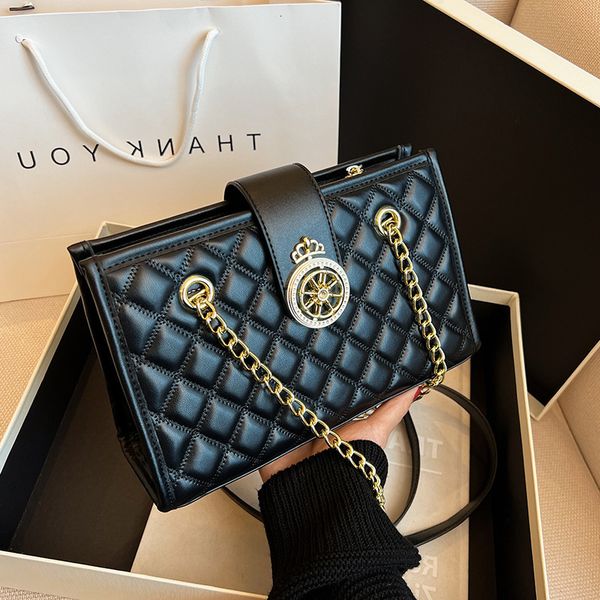 designer bags premium texture women's 2022 new fashion versatile lingge chain messenger one shoulder small square
designer bags premium texture women's 2022 new fashion versatile lingge chain messenger one shoulder small square