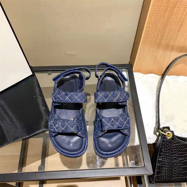 buckle sandals grandad sandals caviar leather chain gold women slippers crystal calf quilted platform summer beach slipper 35-42 with box, Black
buckle sandals grandad sandals caviar leather chain gold women slippers crystal calf quilted platform summer beach slipper 35-42 with box, Black