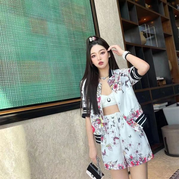 71% off 2022 trendy men's women's clothing 2022 spring and summer new suit flower pattern super nice color matching short sleeves, White
71% off 2022 trendy men's women's clothing 2022 spring and summer new suit flower pattern super nice color matching short sleeves, White