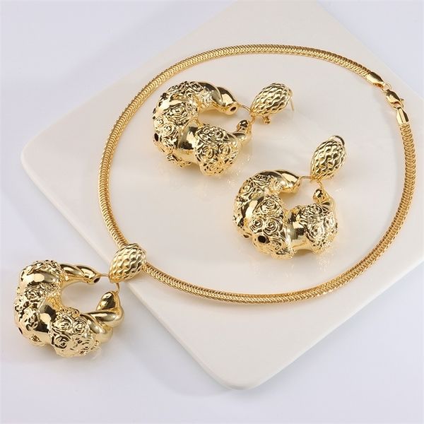 trend african jewelry set fashion dubai wedding earrings pendant necklace for bridal design gold plated nigerian accessory 220712, Silver
trend african jewelry set fashion dubai wedding earrings pendant necklace for bridal design gold plated nigerian accessory 220712, Silver