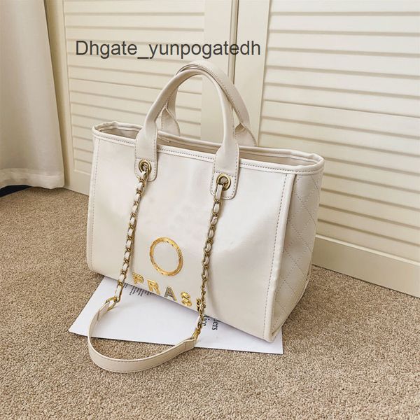 luxury designer classic handbags women's beach bags brand ch metal badge tote bag small mini evening handbag female capacity large leat, Black;red
luxury designer classic handbags women's beach bags brand ch metal badge tote bag small mini evening handbag female capacity large leat, Black;red