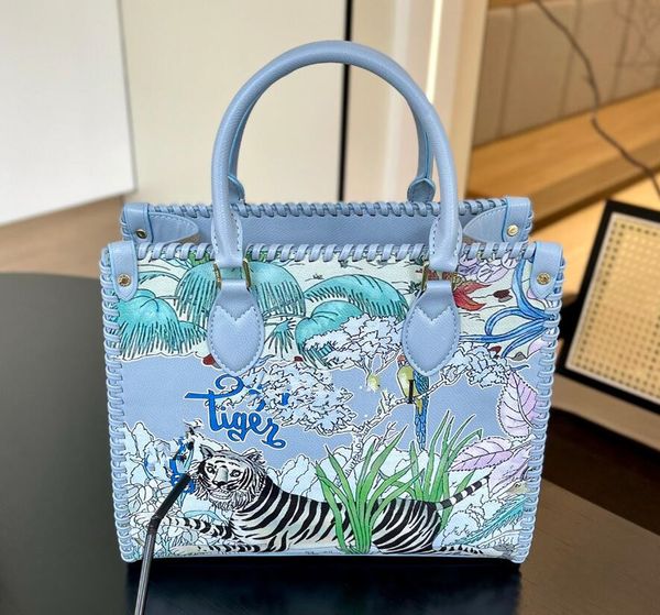 limited graffiti messenger bag luxury brand animal doodle letter handbags hand-woven double-sided totes large capacity shoulder bags crossbo
limited graffiti messenger bag luxury brand animal doodle letter handbags hand-woven double-sided totes large capacity shoulder bags crossbo