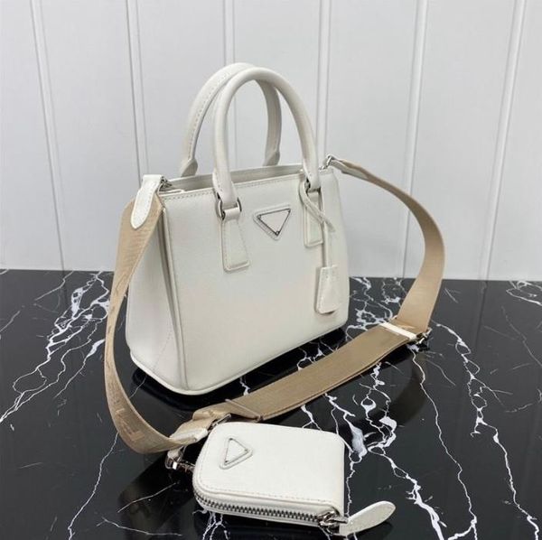 5a r bag leather shopping bags messenger handheld ladies designer handmade luxury designers classic fashion leathers clutch crossbody
5a r bag leather shopping bags messenger handheld ladies designer handmade luxury designers classic fashion leathers clutch crossbody
