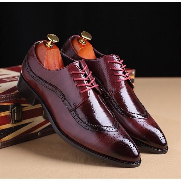 m-anxiu fashion patchwork brogue shoes carved upper breathable business shoes pointed toe lace up formal dress shoes new y200420, Black
m-anxiu fashion patchwork brogue shoes carved upper breathable business shoes pointed toe lace up formal dress shoes new y200420, Black
