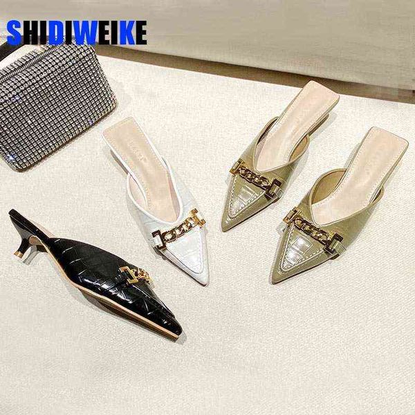 slippers nieuwe vrouwen slippers mules puntschoen rubber metalen kettingen zool slides schoenen mode casual dame hoge hakken zapatillas 2204, Black
slippers nieuwe vrouwen slippers mules puntschoen rubber metalen kettingen zool slides schoenen mode casual dame hoge hakken zapatillas 2204, Black