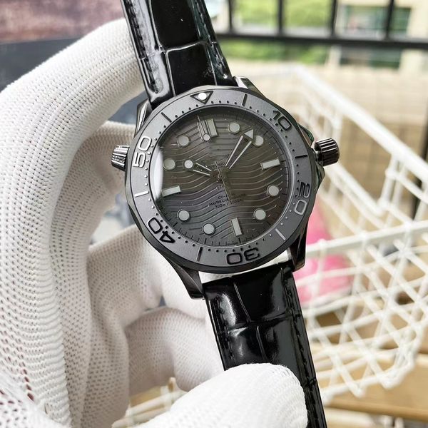 luxury diving watch mens watches waterproof 300 meter dive dive's all-new carbon black super-luminnova luminous coating leather fine st, Slivery;brown
luxury diving watch mens watches waterproof 300 meter dive dive's all-new carbon black super-luminnova luminous coating leather fine st, Slivery;brown