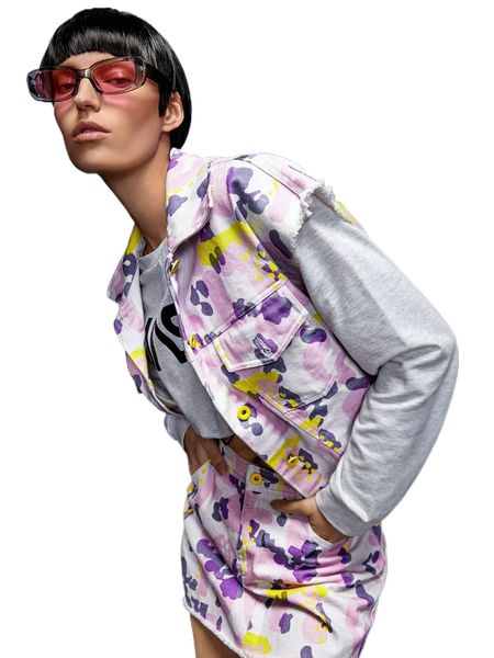 x daydreams and ice creams graphic print flap pocket raw edge jacket n9a8#, Black;brown
x daydreams and ice creams graphic print flap pocket raw edge jacket n9a8#, Black;brown