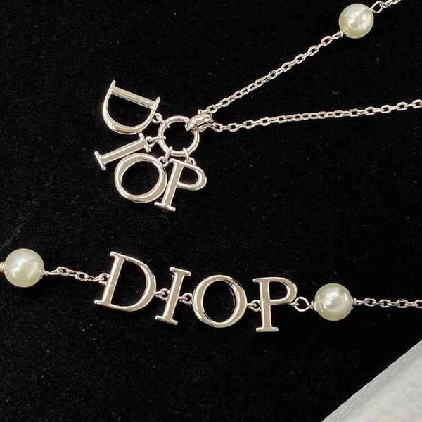 jewelry letter pearl neck chain simple light luxury feminine temperament natural ins sweet female necklace, Black
jewelry letter pearl neck chain simple light luxury feminine temperament natural ins sweet female necklace, Black