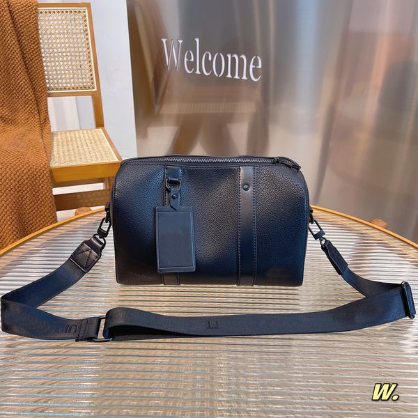 designer handbags totes leather travel bag black removable shoulder straps delivery with box
designer handbags totes leather travel bag black removable shoulder straps delivery with box