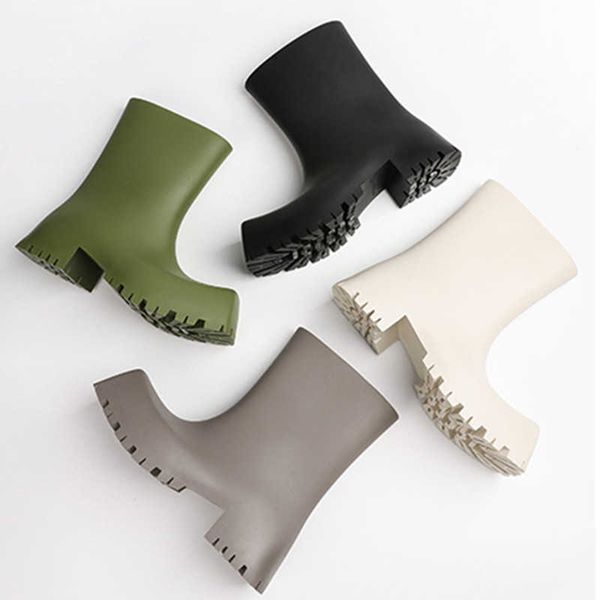 luxury designer trooper rubber boots square toes rain boot booties chunky heel women coarse tooth outsole wear-resistant waterproof shoes 5m, Black;red
luxury designer trooper rubber boots square toes rain boot booties chunky heel women coarse tooth outsole wear-resistant waterproof shoes 5m, Black;red