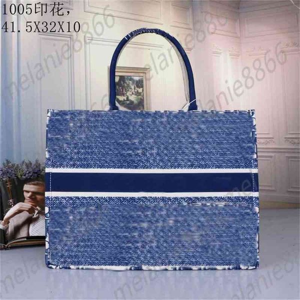 fashion european and american luxurious 2022 new tote bag women's handbags embroidered letter shopping large versatile canvas shoulder
fashion european and american luxurious 2022 new tote bag women's handbags embroidered letter shopping large versatile canvas shoulder