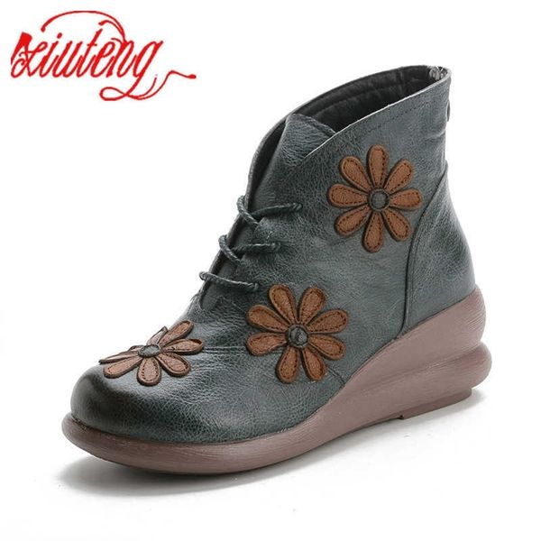 xiuteng round toe 100% genuine leather wedge heel ankle boots for women winter warm shoes women platform boots with flower 210911, Black
xiuteng round toe 100% genuine leather wedge heel ankle boots for women winter warm shoes women platform boots with flower 210911, Black