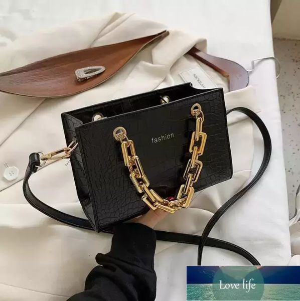 ladies retro chain handbag spring/summer trendy bag crocodile pattern all-match messenger small bags, Black;red
ladies retro chain handbag spring/summer trendy bag crocodile pattern all-match messenger small bags, Black;red