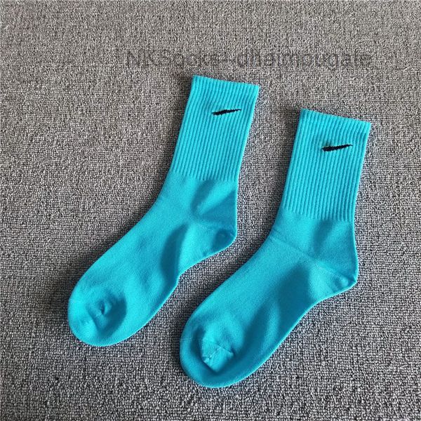 classic fashion men's socks women's rainbow candy color luxury hook brand designer sportsocks personality street men women long tu, Black
classic fashion men's socks women's rainbow candy color luxury hook brand designer sportsocks personality street men women long tu, Black