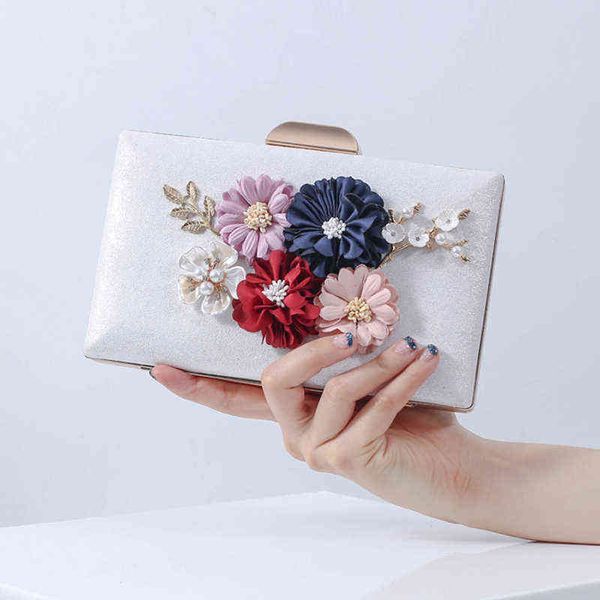 nxy evening bags white designer bag women clutch purse flower decoration brand luxury handbags cellphone fashion crossbody 2022 new 220510
nxy evening bags white designer bag women clutch purse flower decoration brand luxury handbags cellphone fashion crossbody 2022 new 220510