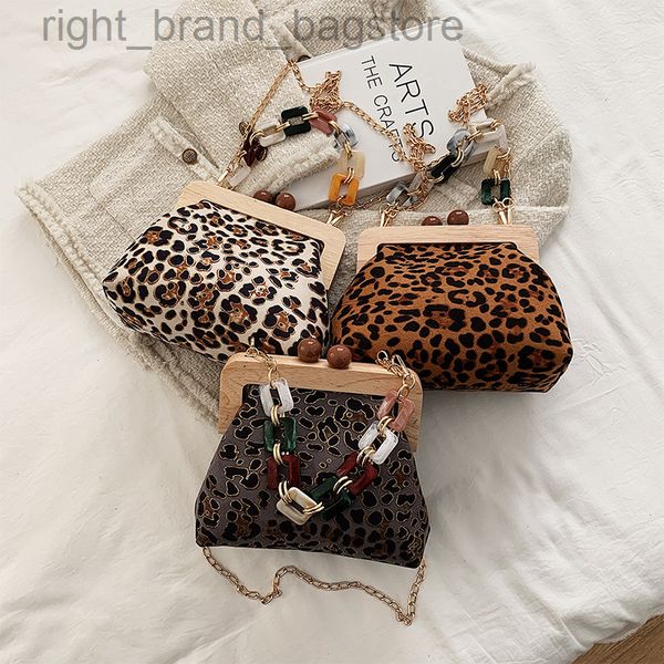 shell women crossbody bag luxury leopard wooden clip bag designer acrylic chains handbags and purses brands animal shoulder bags w220813
shell women crossbody bag luxury leopard wooden clip bag designer acrylic chains handbags and purses brands animal shoulder bags w220813