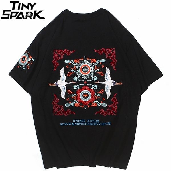 hip hop chinese style embroidery crane t shirt men streetwear harajuku cotton t-shirt summer short sleeve tshirt black 220512, White;black
hip hop chinese style embroidery crane t shirt men streetwear harajuku cotton t-shirt summer short sleeve tshirt black 220512, White;black