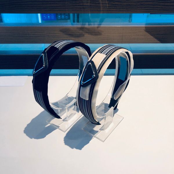 headbands designer hair bands triangle hair hoop brands clasp for women girls fashion jewelry p headband accessories wholesale with box, Silver
headbands designer hair bands triangle hair hoop brands clasp for women girls fashion jewelry p headband accessories wholesale with box, Silver