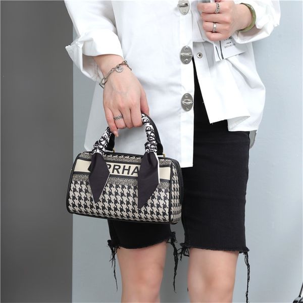 cylinder women's pillow single messenger 60% off outlet store