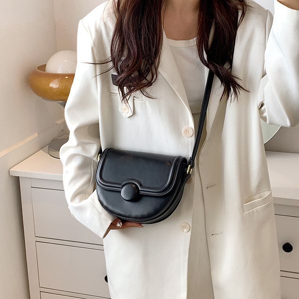 niche crossbody bag female saddlebag single shoulder small package
niche crossbody bag female saddlebag single shoulder small package