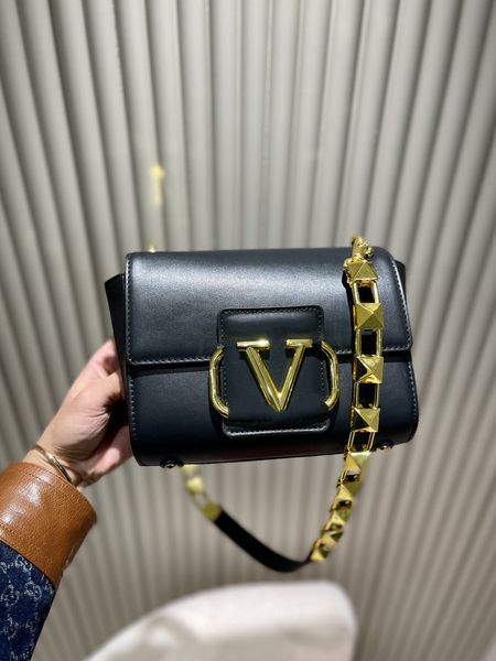 5 color leather shoulder bags designer messenger bag luxury ladies wallet fashion soft and comfortable with elegant temperament xb40039
5 color leather shoulder bags designer messenger bag luxury ladies wallet fashion soft and comfortable with elegant temperament xb40039