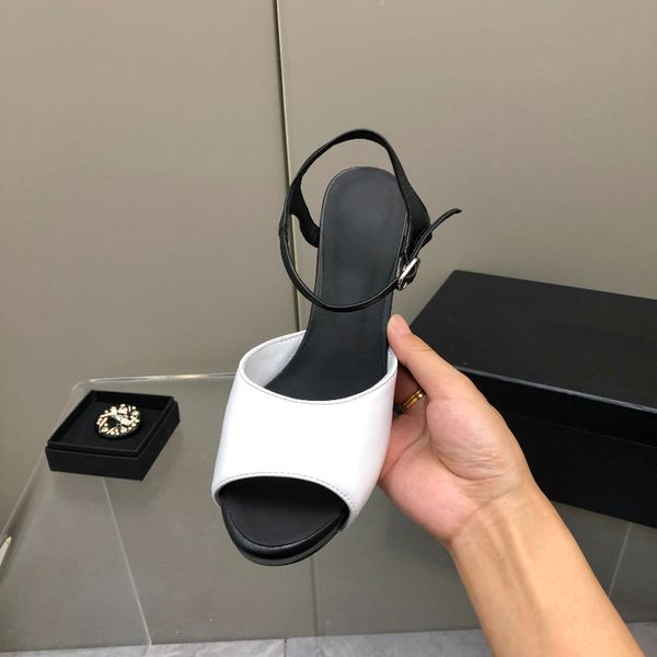 women's brand sandals in the summer of 2022, new leather high-heeled thick heel and rear air fashion banquet sandals women, Black
women's brand sandals in the summer of 2022, new leather high-heeled thick heel and rear air fashion banquet sandals women, Black