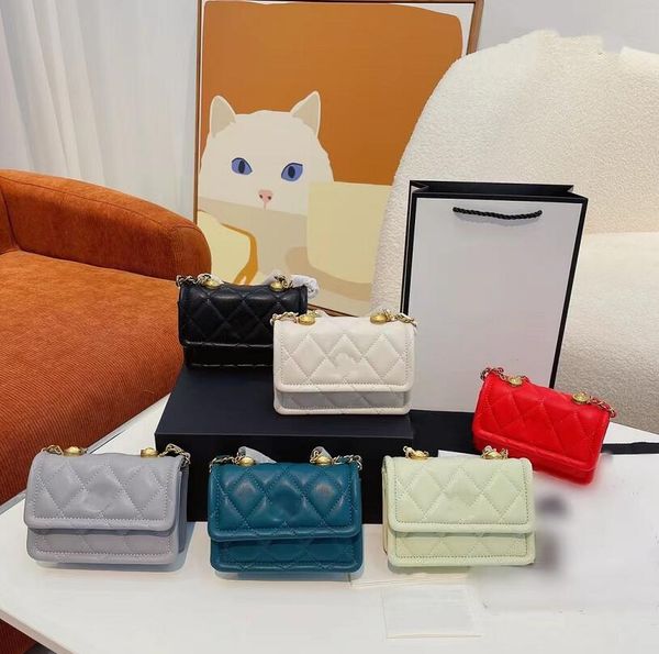 classic rhombus chain mini shoulder bags fashion refinement womens 6 color handbag leather solid color flip cross body handbags change purse
classic rhombus chain mini shoulder bags fashion refinement womens 6 color handbag leather solid color flip cross body handbags change purse