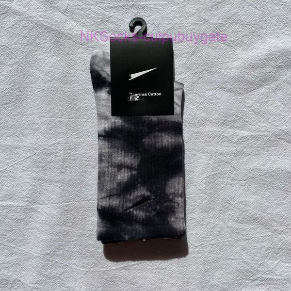 fashion men's classic socks hook brand cotton tie dyed long tube street couple middle moisture absorption sock men women luxury medium, Black
fashion men's classic socks hook brand cotton tie dyed long tube street couple middle moisture absorption sock men women luxury medium, Black