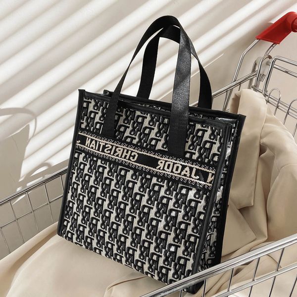 designer bags for women large capacity bag female portable travel wash storage retro fashion letter luxury single shoulder handbags
designer bags for women large capacity bag female portable travel wash storage retro fashion letter luxury single shoulder handbags