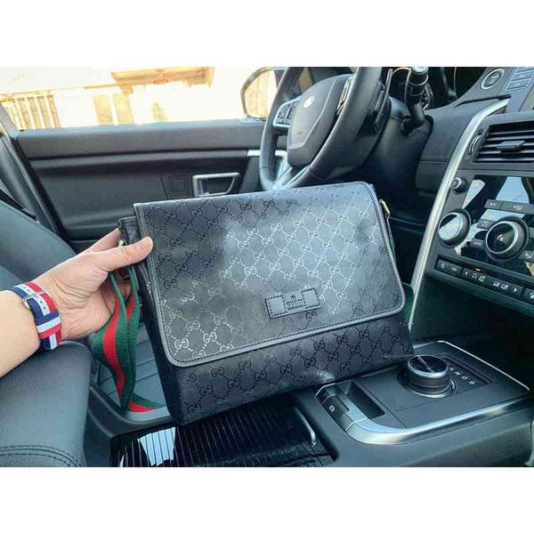 designers the new shoulder bag imported super fiber fabric super hd hardware , dedicat luxury bags, Black;red
designers the new shoulder bag imported super fiber fabric super hd hardware , dedicat luxury bags, Black;red
