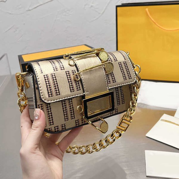 luxury designer bag fashion mini pin baguette chains crossbody letter axillary plain genuine thread hasp hardware lady wallet
luxury designer bag fashion mini pin baguette chains crossbody letter axillary plain genuine thread hasp hardware lady wallet