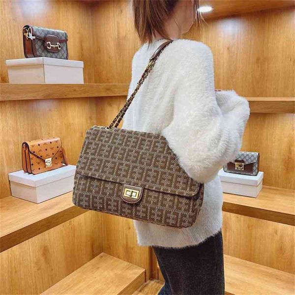 70% factory online sale underarm style one shoulder bag chain high capacity tote bag female 3sca