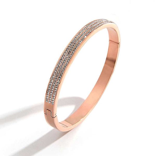 women's simple titanium steel tiktok bracelet rose gold stainless full drill straight ring, Black
women's simple titanium steel tiktok bracelet rose gold stainless full drill straight ring, Black