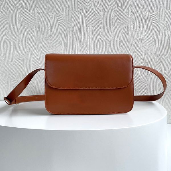latest triomphe crossbody bag shoulder bags adjustable leather shoulder strap gold metal parts women's purse
latest triomphe crossbody bag shoulder bags adjustable leather shoulder strap gold metal parts women's purse