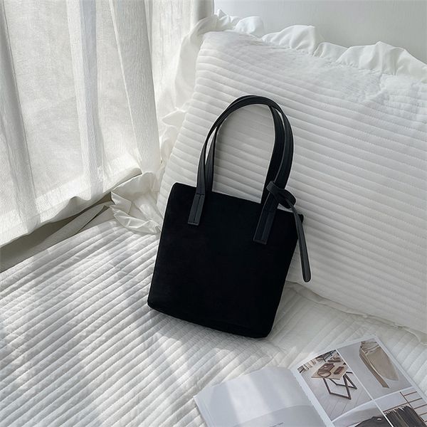 designer bag portable small square bag with retro suede and polyester 20cm
designer bag portable small square bag with retro suede and polyester 20cm