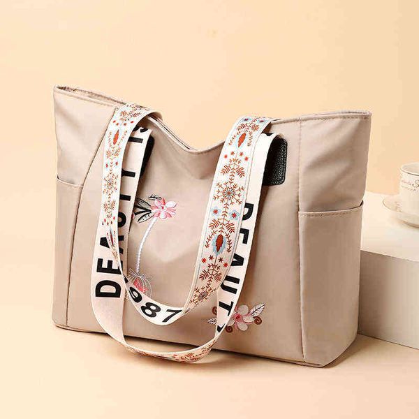 aliwood 2022 new arrivals embroidery women handbag nylon waterproof casual tote shopping bag large capacity female shoulder bags g220517
aliwood 2022 new arrivals embroidery women handbag nylon waterproof casual tote shopping bag large capacity female shoulder bags g220517