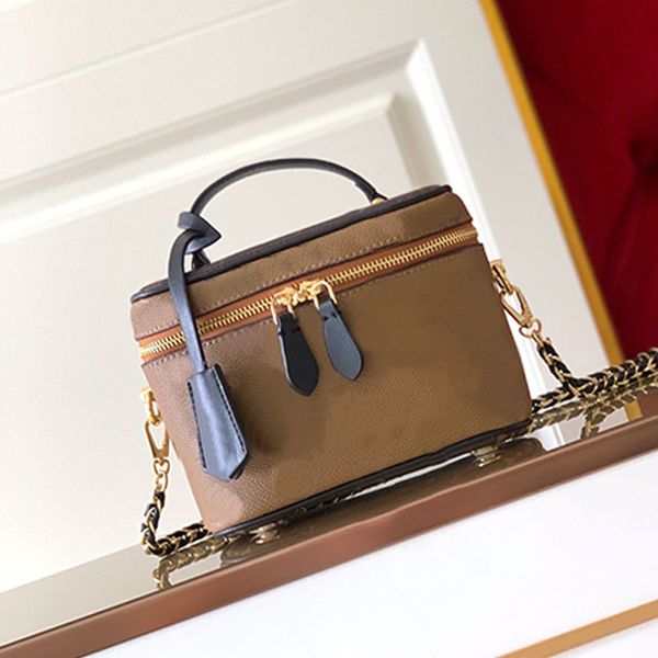 fashion cosmetic bag printed handbag chains cross body bags genuine leather girls two tone letter hardware double zipper detachable chain sh
fashion cosmetic bag printed handbag chains cross body bags genuine leather girls two tone letter hardware double zipper detachable chain sh
