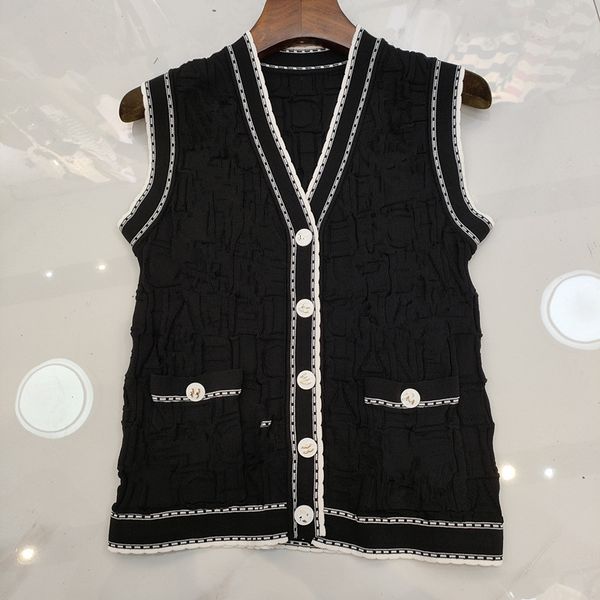 719 l 2022 runway autumn summer brand same style t shirt sweater crew neck short sleeve white black women's sweaters qian
719 l 2022 runway autumn summer brand same style t shirt sweater crew neck short sleeve white black women's sweaters qian