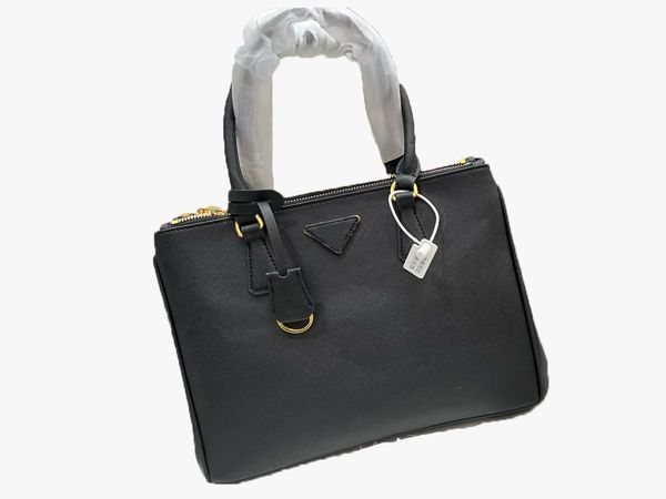 hh totes genuine leather bag woman luxurys men designer bags lady womens mens triangle crossbody tote hobo shoulder purses handbags wallet
hh totes genuine leather bag woman luxurys men designer bags lady womens mens triangle crossbody tote hobo shoulder purses handbags wallet