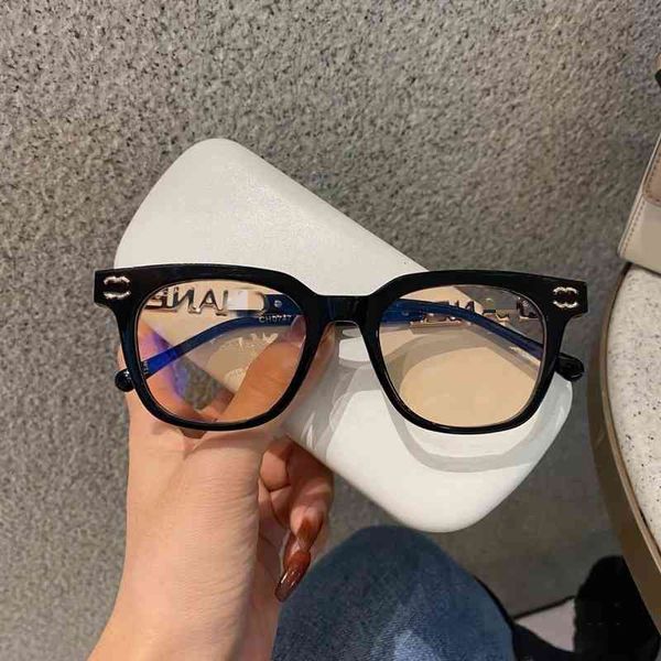 women sunglasses luxury brand designer women's high version anti ultraviolet sunglass men's fashion vintage sun glasses for men la, White;black
women sunglasses luxury brand designer women's high version anti ultraviolet sunglass men's fashion vintage sun glasses for men la, White;black