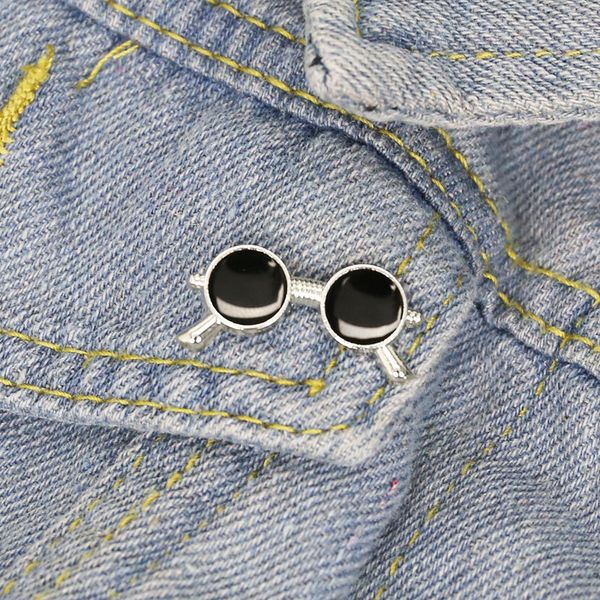alloy color sunglasses shape brooch student oil paint glasses clothes lapel pins women backpack sweater bags clothing badge button brooches, Gray
alloy color sunglasses shape brooch student oil paint glasses clothes lapel pins women backpack sweater bags clothing badge button brooches, Gray