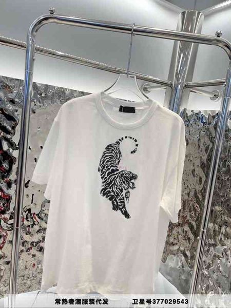 women's t-shirt 2022 spring wang yibo same back graffiti love printing casual long sleeve loose t-shirt couple eggq, White
women's t-shirt 2022 spring wang yibo same back graffiti love printing casual long sleeve loose t-shirt couple eggq, White