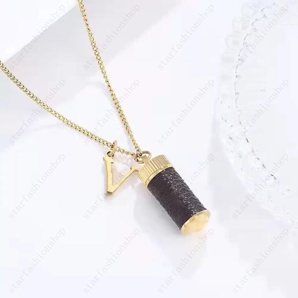 luxurys designer necklace classic letter graffiti exquisite workmanship high-end fashion personality couple must-have trend gift, Silver
luxurys designer necklace classic letter graffiti exquisite workmanship high-end fashion personality couple must-have trend gift, Silver