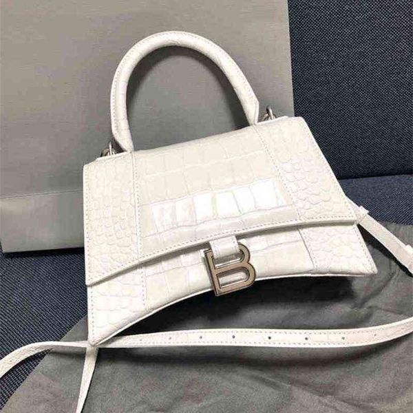 handbags balencigas classic designer bags bag same hourglass 's star's 2022 versatile b family messenger b-shaped
handbags balencigas classic designer bags bag same hourglass 's star's 2022 versatile b family messenger b-shaped